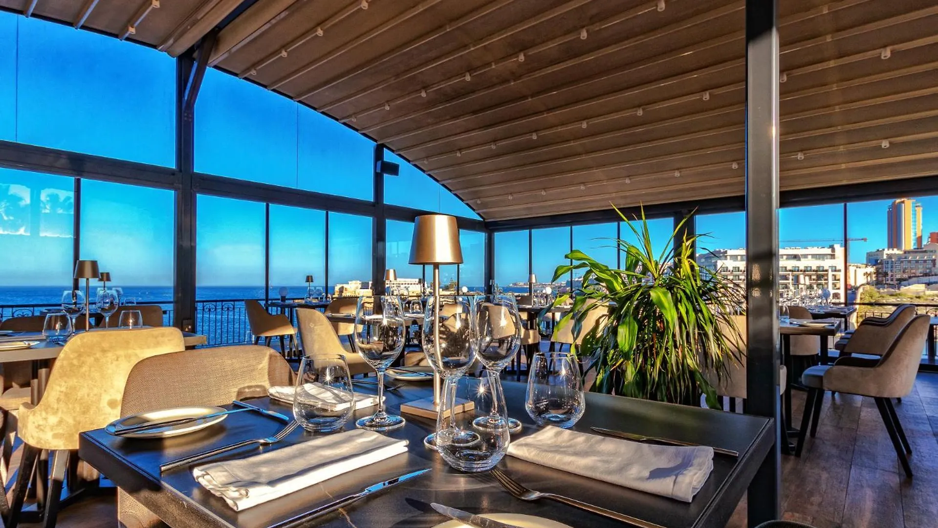 Corinthia St George'S Bay Hotel San Ġiljan