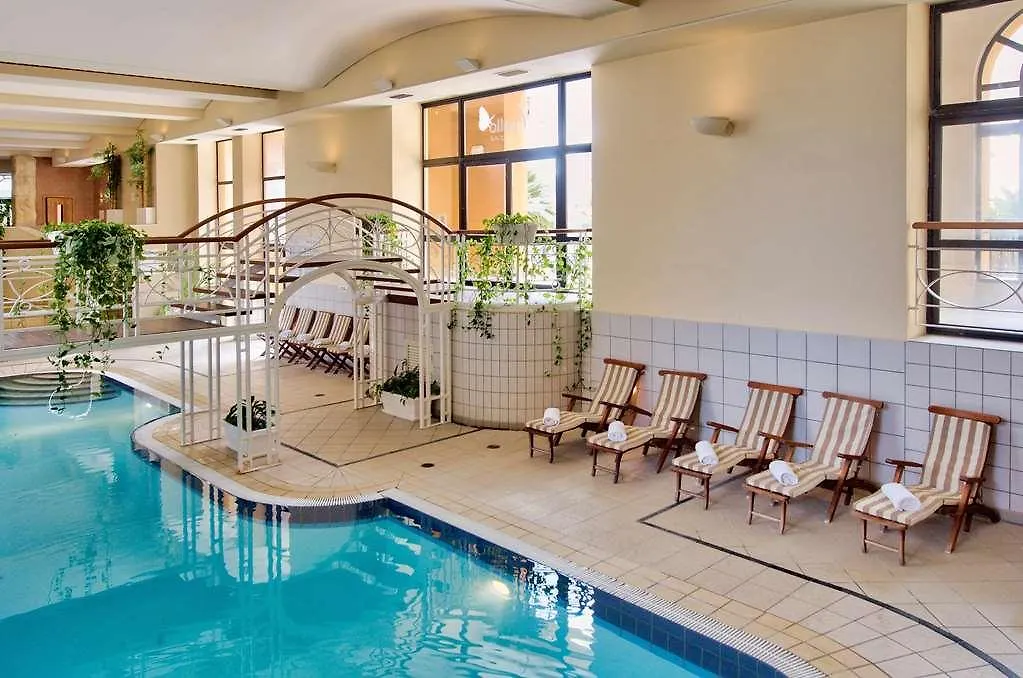 Corinthia St George'S Bay Hotel San Ġiljan Malta